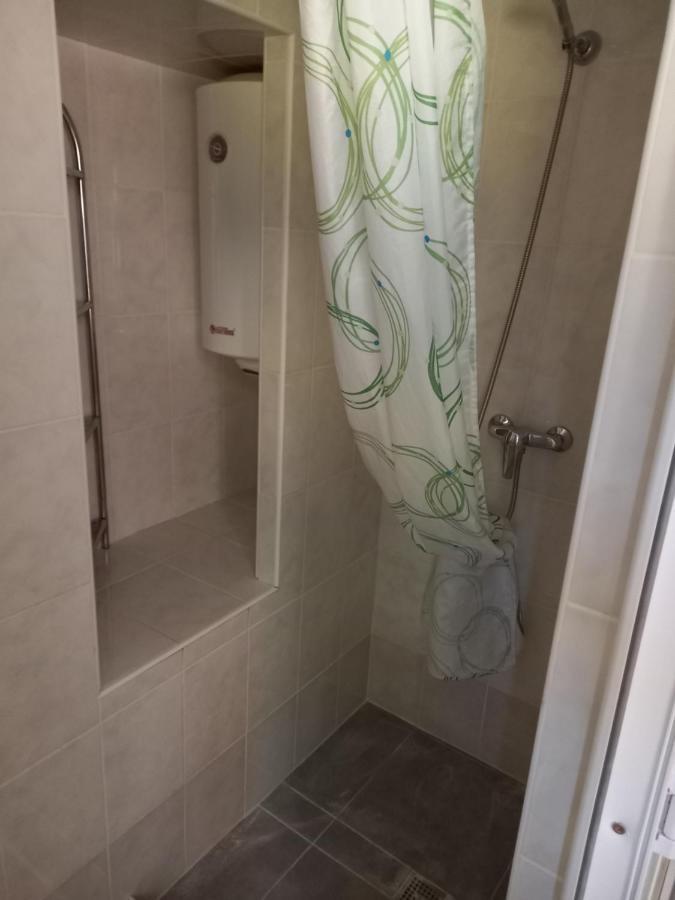 Garage21 Apartment تشيسيناو المظهر الخارجي الصورة